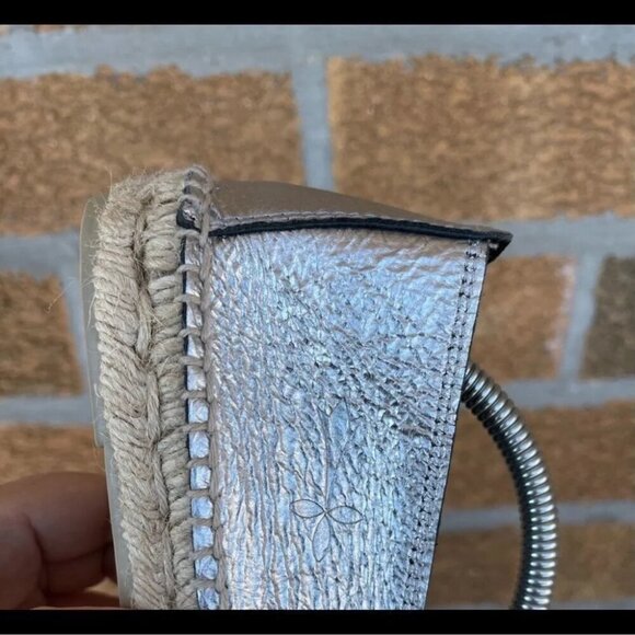 Manebi Los Angeles Metallic Flat Espadrille,Platinum 6.5 - Picture 6 of 10
